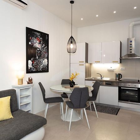Moon Apartment 斯普利特 外观 照片