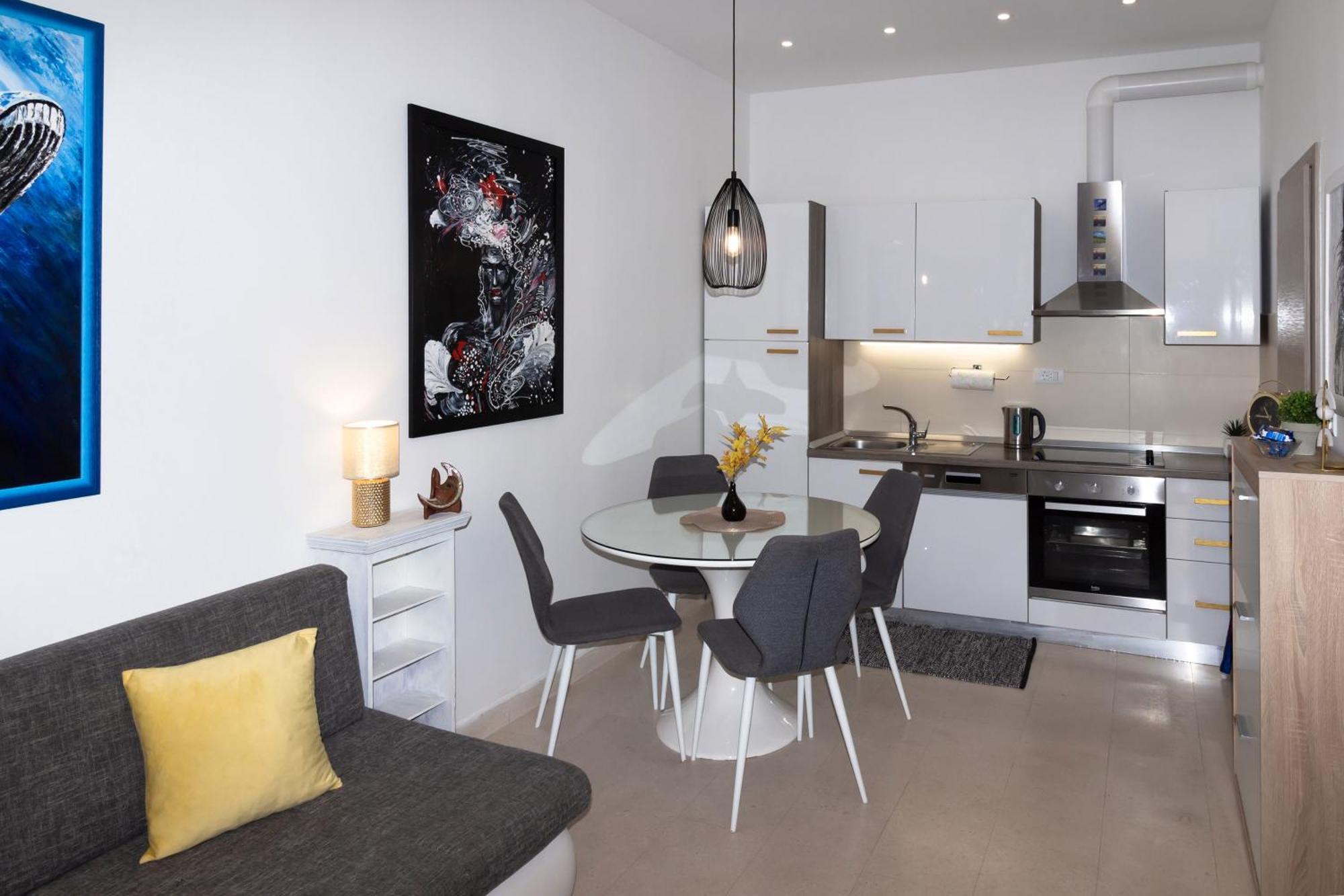 Moon Apartment 斯普利特 外观 照片