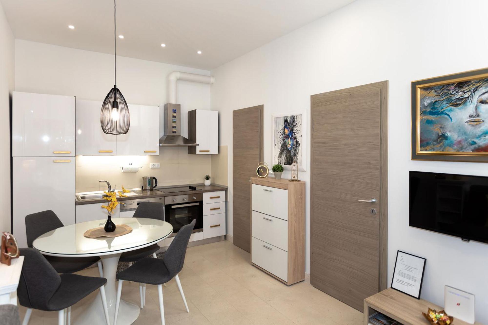 Moon Apartment 斯普利特 外观 照片